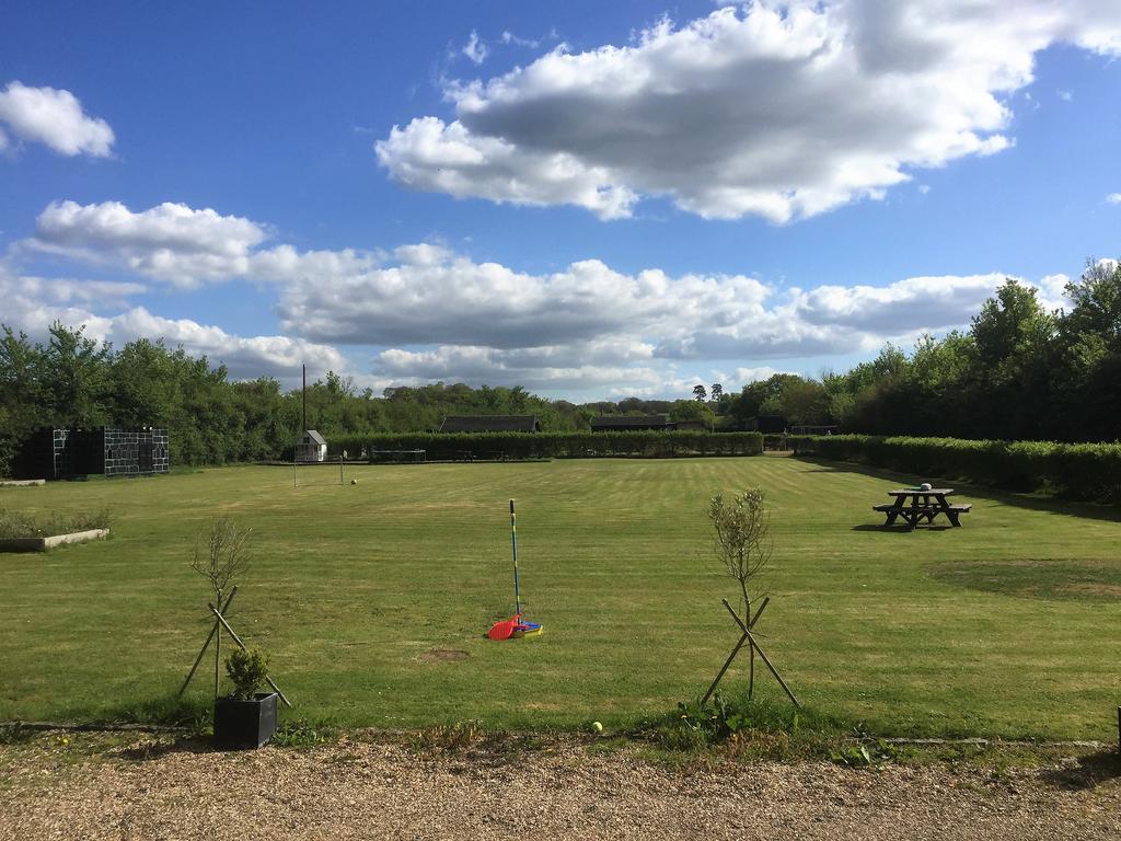 Willow Court Farm The Lodge & Petting Farm, 8 Mins From Legoland & Windsor, 15 Mins From Lapland Uk Экстерьер фото